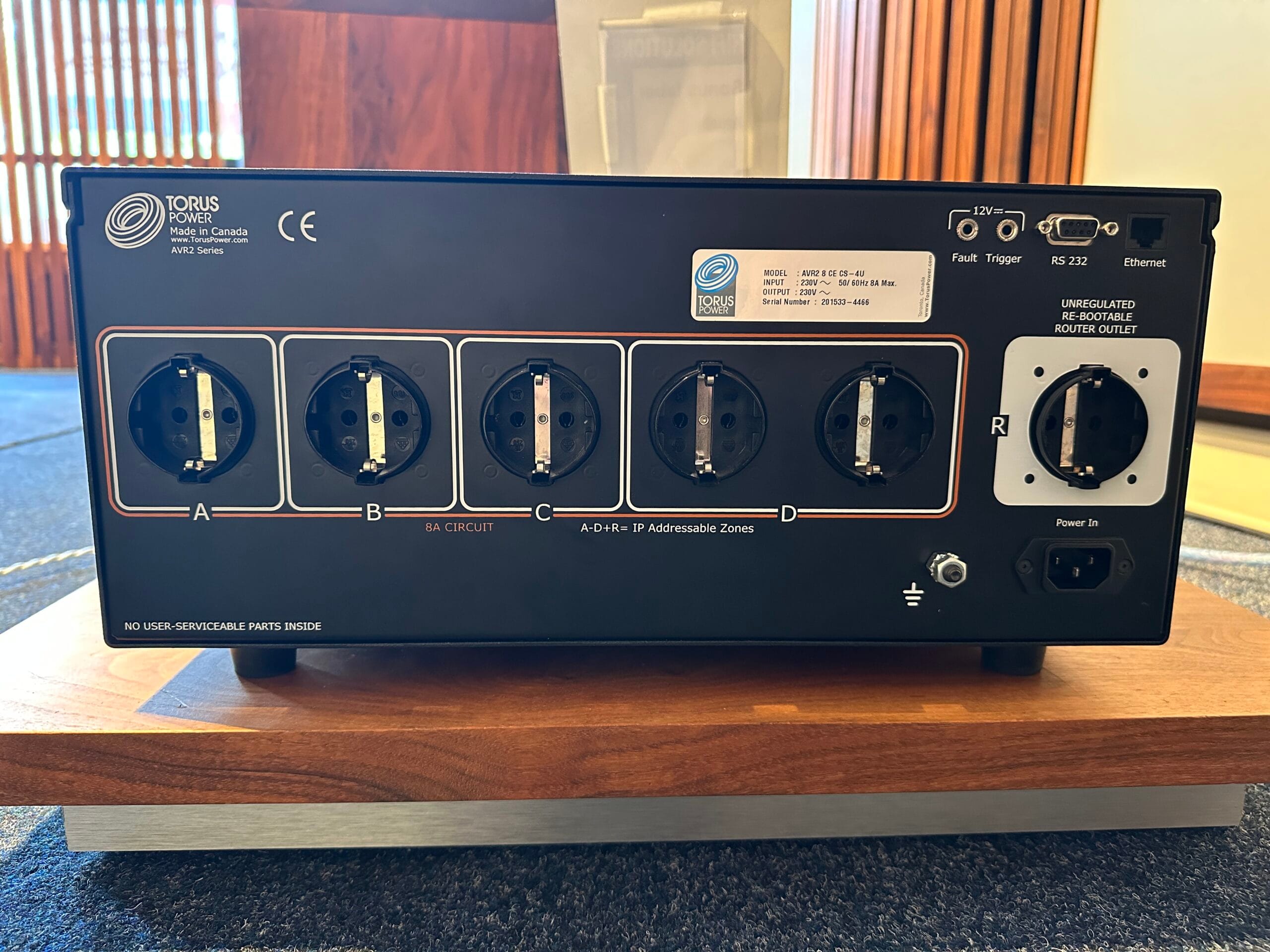 Isol-8 Torus Power AVR2 Elite 8 CE (Zilver, Demo) – Opheffingsuitverkoop - Afbeelding 5