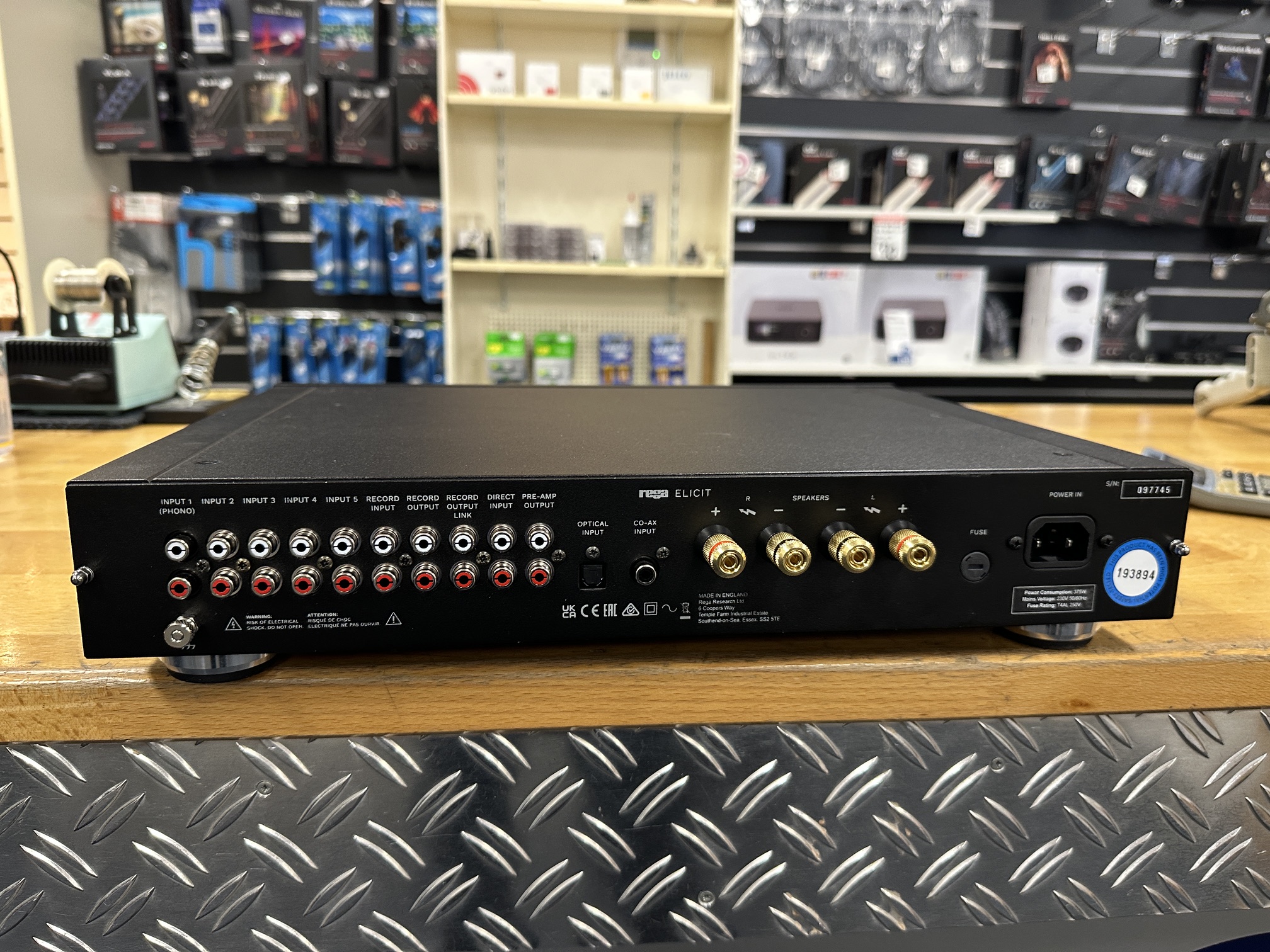 DEMO SALE – Rega Elicit Mk5 Integrated Amplifier - Afbeelding 9