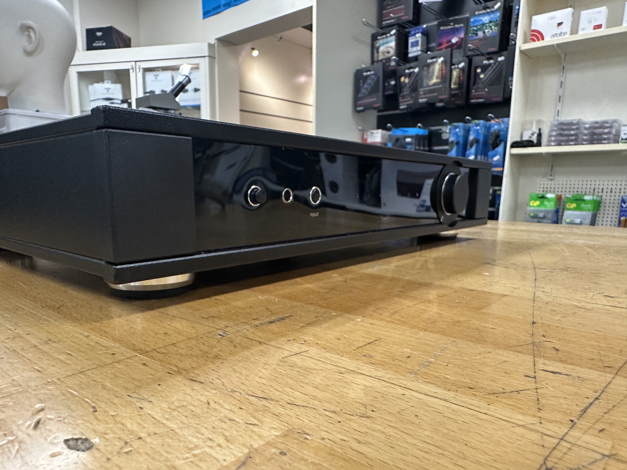 DEMO SALE – Rega Elicit Mk5 Integrated Amplifier - Afbeelding 7