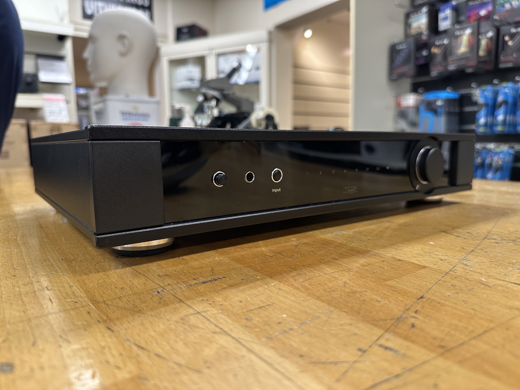 DEMO SALE – Rega Elicit Mk5 Integrated Amplifier - Afbeelding 6
