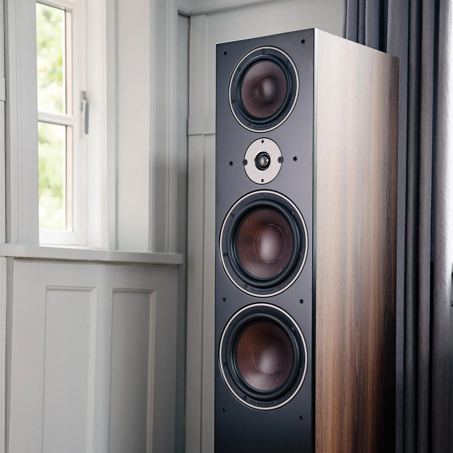 DALI OBERON 9 DEMO – OPHEFFINGSUITVERKOOP Walnut - Afbeelding 4
