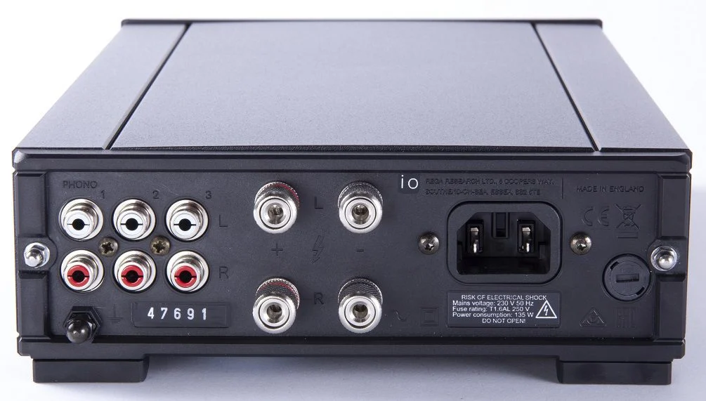 REGA IO – Opheffingsuitverkoop - geen doos - Afbeelding 6