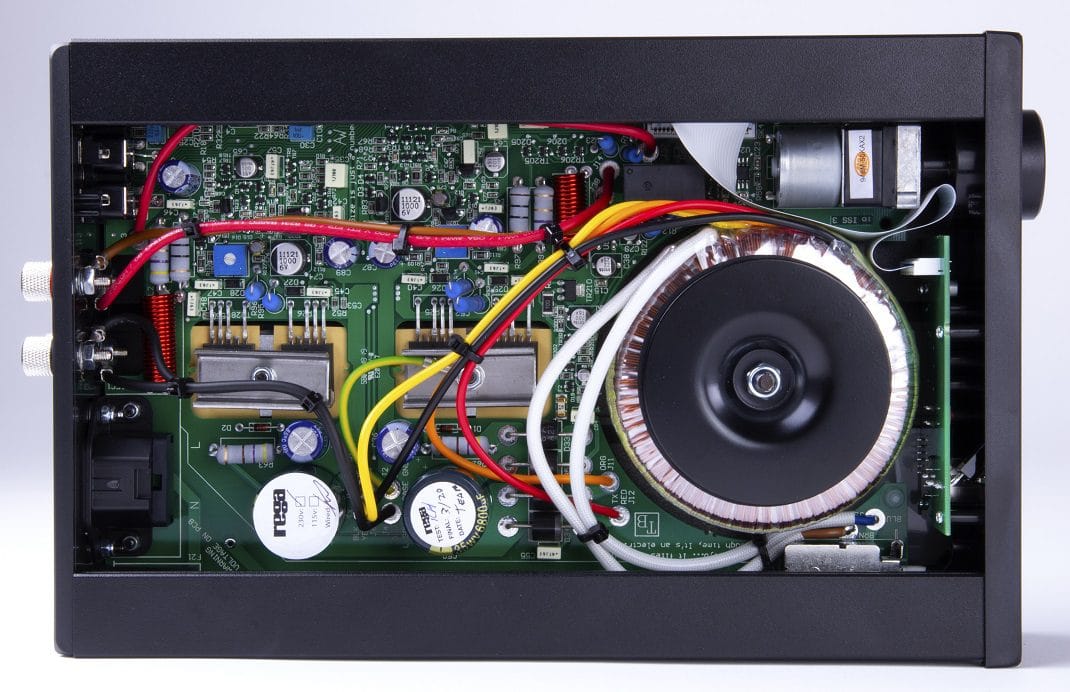 REGA IO – Opheffingsuitverkoop - geen doos - Afbeelding 5